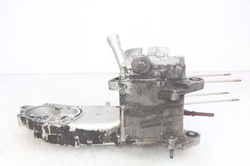 photo de ENGINE LOWER CASING SYM MIO 50 (2011 - 2017)