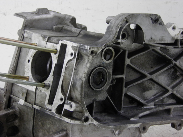 photo de ENGINE CRANKCASE SYM SYMPLY 4T 50 (2012 - 2015)