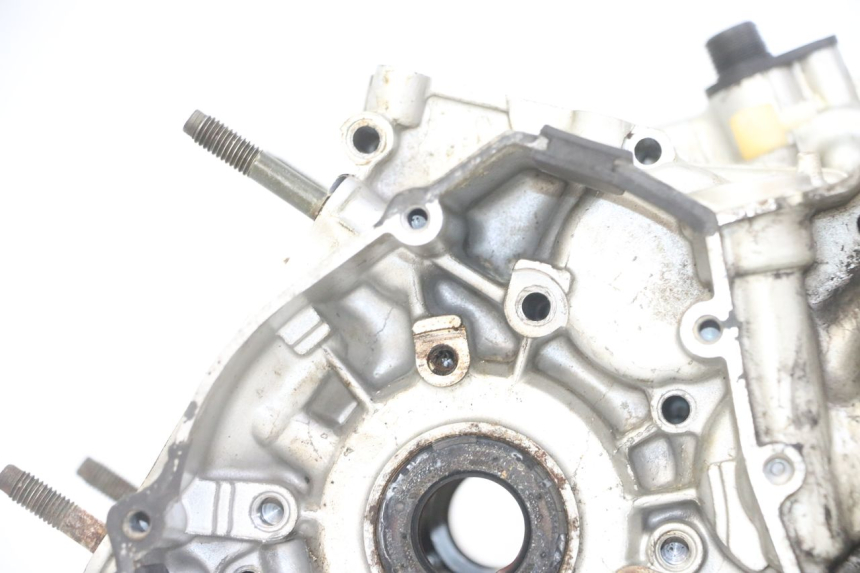 photo de ENGINE LOWER CASING YAMAHA TDR DELTABOX 125 (1993 - 2003)