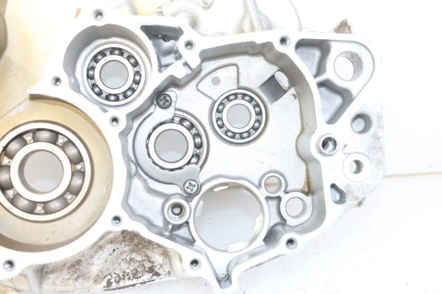 photo de ENGINE LOWER CASING YAMAHA TDR DELTABOX 125 (1993 - 2003)