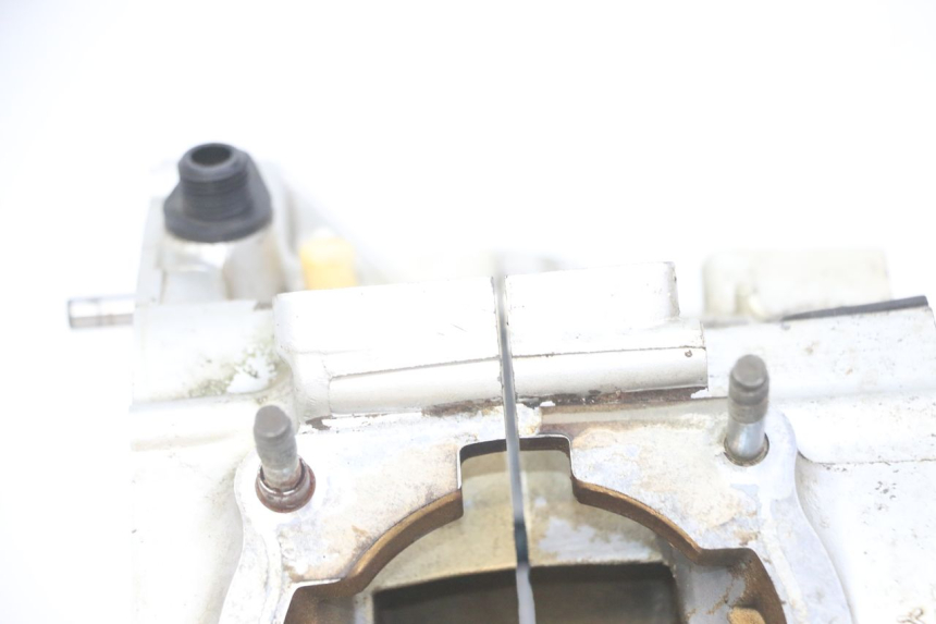 photo de ENGINE LOWER CASING YAMAHA TDR DELTABOX 125 (1993 - 2003)