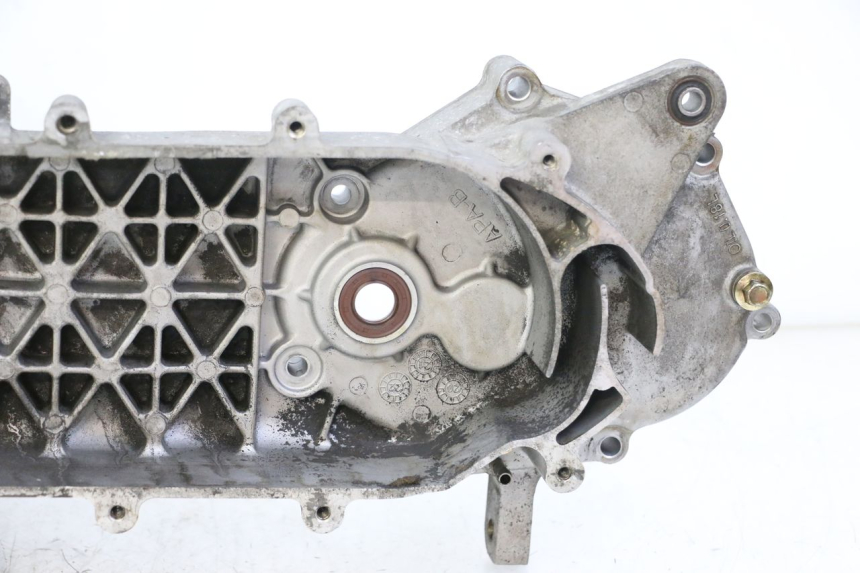 photo de ENGINE LOWER CASING PEUGEOT TWEET 4T 50 (2018 - 2020)
