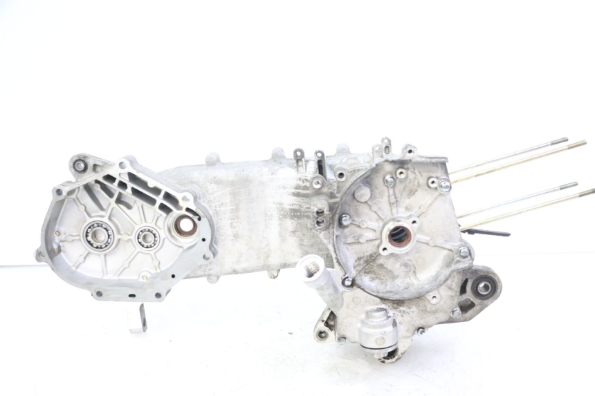 photo de ENGINE LOWER CASING PEUGEOT TWEET 4T 50 (2018 - 2020)