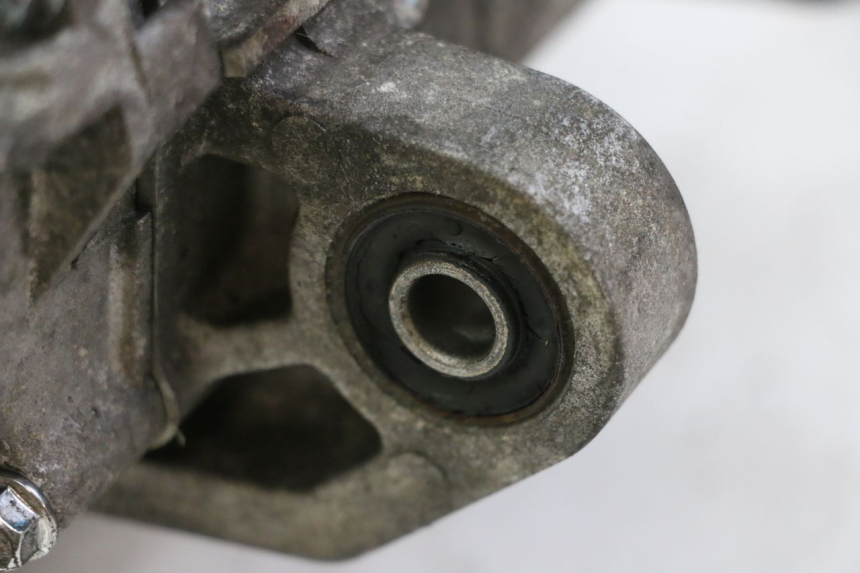 photo de ENGINE LOWER CASING PEUGEOT TWEET 4T 50 (2018 - 2020)