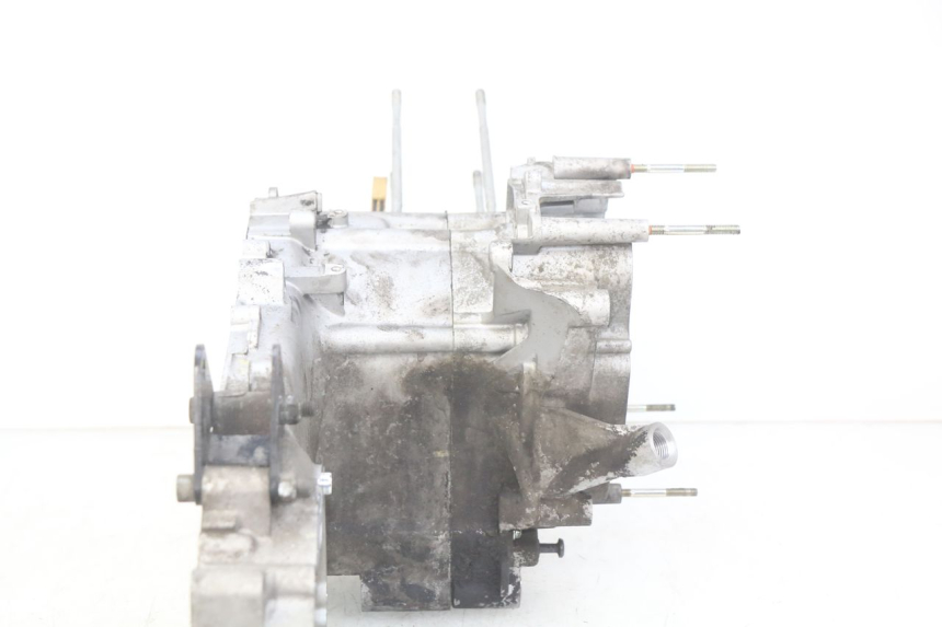 photo de ENGINE LOWER CRANKCASE PIAGGIO VESPA GTS IGET ABS 125 (2017 - 2023)