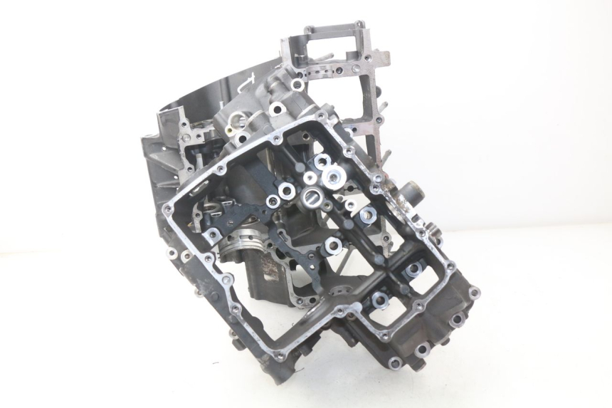 photo de ENGINE CRANKCASE YAMAHA FZ8 800 (2010 - 2016)