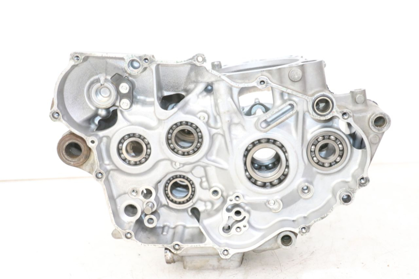 photo de ENGINE CRANKCASE YAMAHA YZ-F YZF 250 (2014 - 2018)