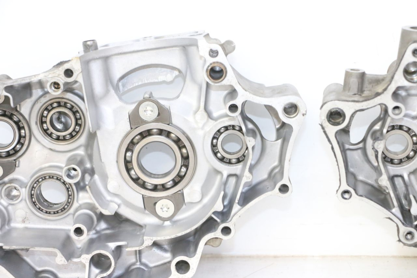 photo de ENGINE CRANKCASE YAMAHA YZ-F YZF 250 (2014 - 2018)