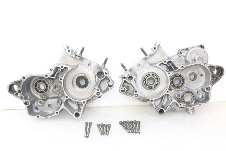 photo de ENGINE CRANKCASE YAMAHA YZ 125 (1998 - 2005)