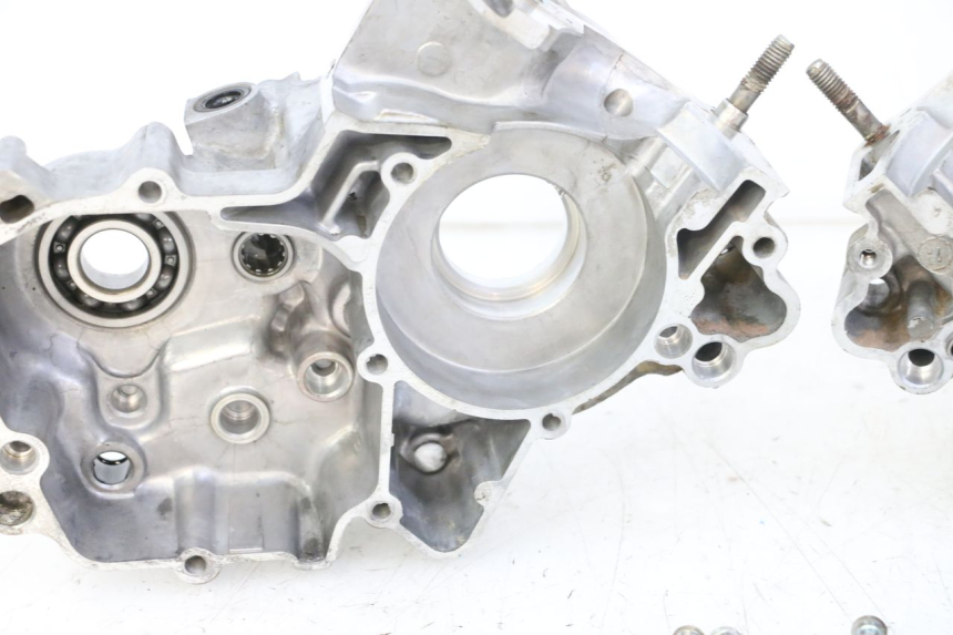 photo de ENGINE CRANKCASE YAMAHA YZ 85 (2002 - 2018)
