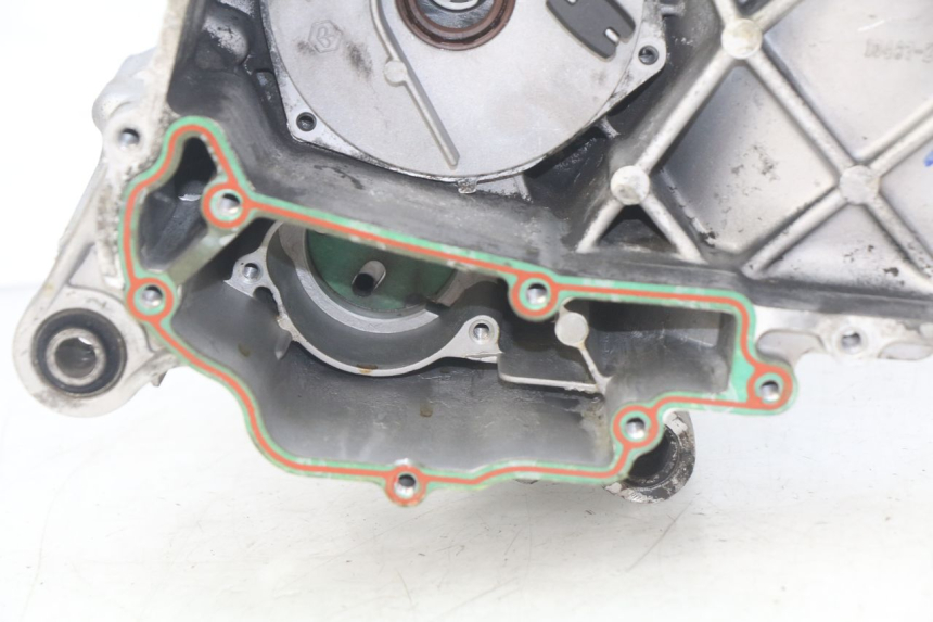 photo de ENGINE LOWER CASING PIAGGIO ZIP 4T 50 (2018 - 2020)