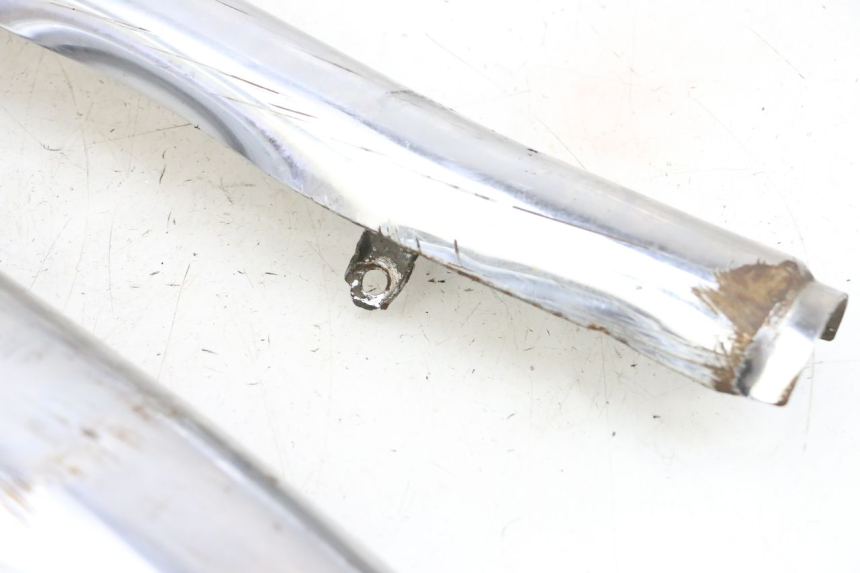 photo de EXHAUST COVER KYMCO ZING 125 (1997 - 2003) - Distinctive features