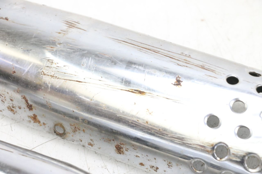 photo de EXHAUST COVER KYMCO ZING 125 (1997 - 2003) - Alternative angle