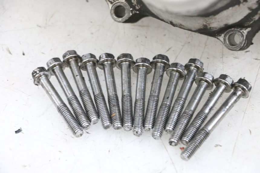 photo de CLUTCH COVER KYMCO ZING 125 (1997 - 2003) - Distinctive features