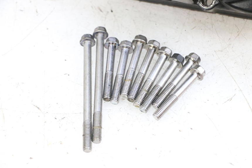 photo de CLUTCH COVER KAWASAKI ZR 7 750 (1999 - 2001) - Additional view of the item