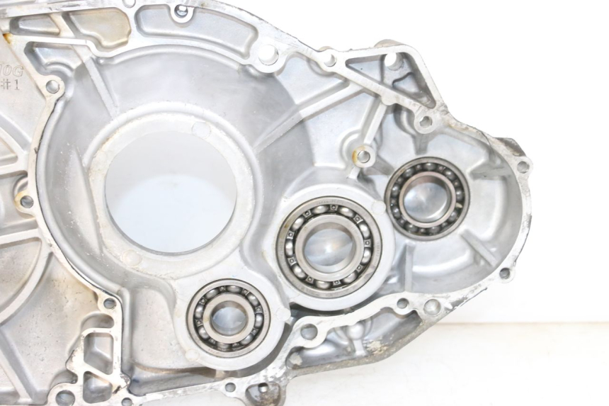 photo de RIGHT ENGINE CRANKCASE SUZUKI BURGMAN 650 (2013 - 2020)