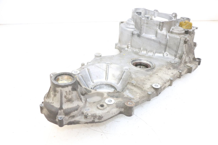 photo de RIGHT ENGINE CRANKCASE SUZUKI BURGMAN 650 (2013 - 2020)