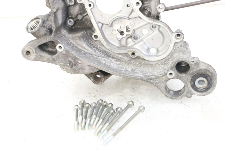 photo de RIGHT ENGINE CRANKCASE MBK MW TRYPTIK 125 (2014 - 2016)