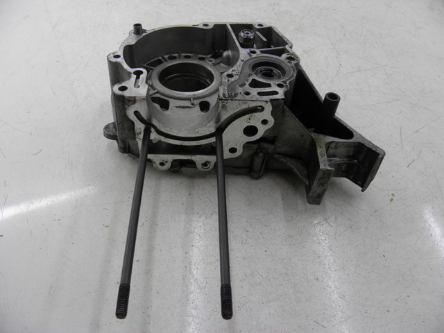 photo de RIGHT ENGINE CRANKCASE PEUGEOT SATELIS 125 (2010 - 2012) - Surface and material condition