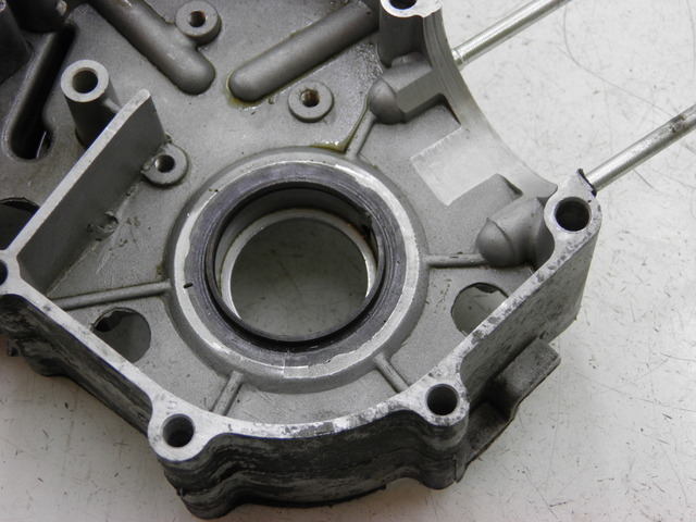 photo de RIGHT ENGINE CRANKCASE ROADSIGN WALLABY 50 (2009 - 2014) - Zoom on usage condition