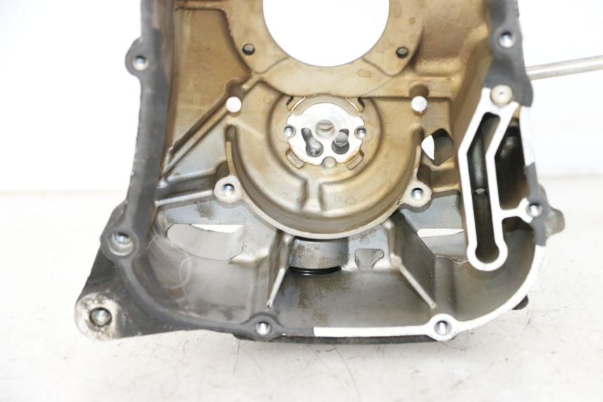 photo de RIGHT ENGINE CRANKCASE YAMAHA X-MAX XMAX 125 (2010 - 2014)