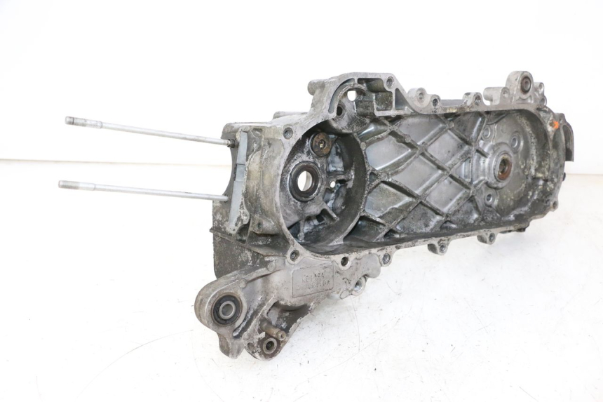photo de LEFT ENGINE CRANKCASE KYMCO AGILITY 4T 50 (2005 - 2018)