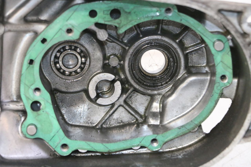 photo de LEFT ENGINE CRANKCASE PEUGEOT CITYSTAR 50 (2013 - 2017)