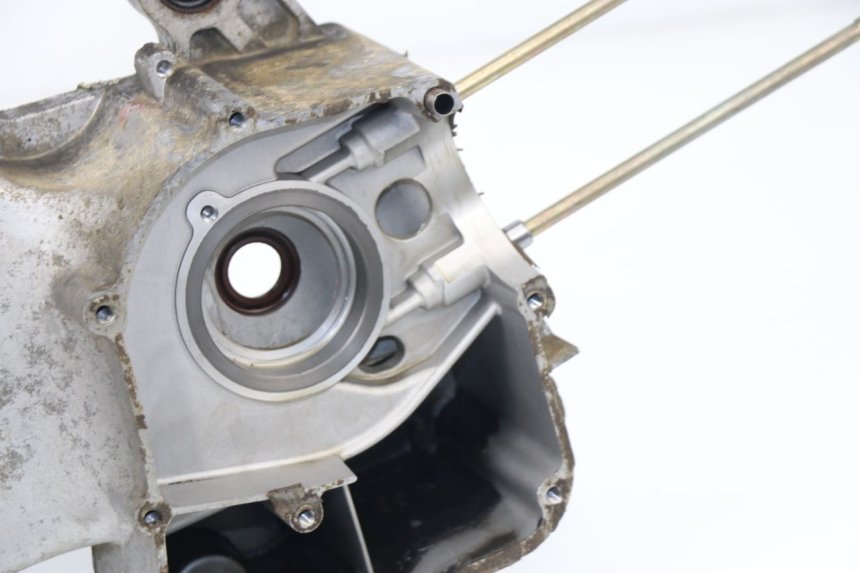 photo de LEFT ENGINE CRANKCASE REVATTO FUTURA GT 125 (2006 - 2008)