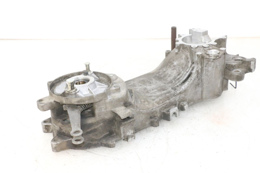 photo de LEFT ENGINE CRANKCASE PEUGEOT KISBEE 2T 50 (2010 - 2017) - Product overview