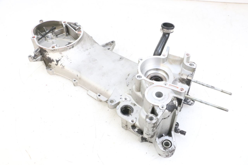 photo de LEFT ENGINE CRANKCASE PIAGGIO NEW TYPHOON 50 (2018 - 2021) - Technical close-up