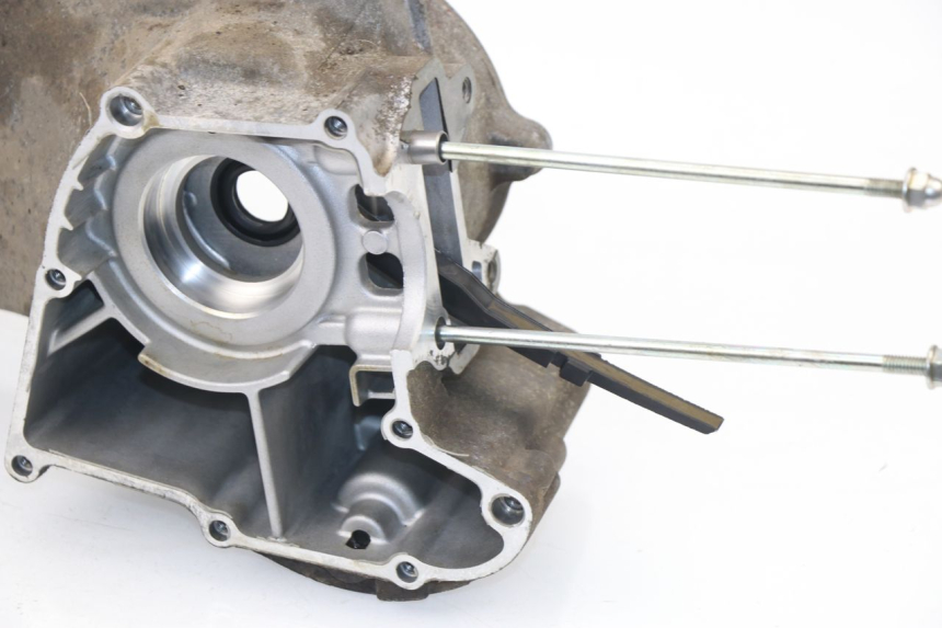 photo de LEFT ENGINE CRANKCASE MBK OVETTO 4T 50 (2008 - 2016)