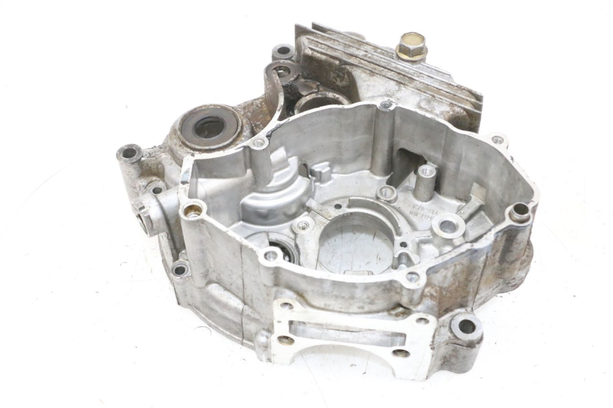 photo de LEFT ENGINE CRANKCASE YAMAHA TTR 125 (2000 - 2020) - Distinctive features