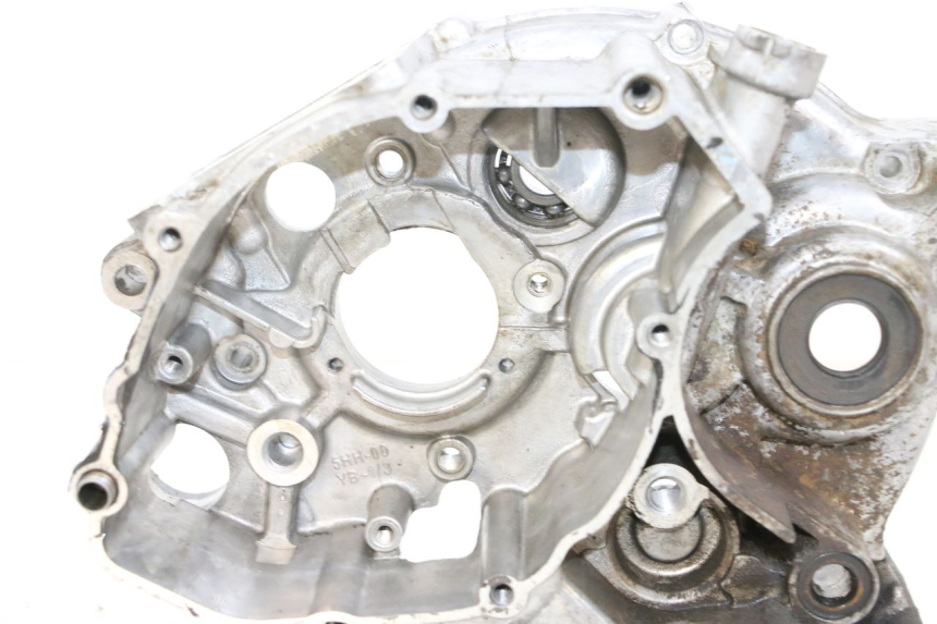 photo de LEFT ENGINE CRANKCASE YAMAHA TTR 125 (2000 - 2020) - Component zoom