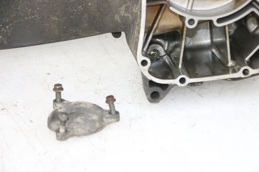 photo de LEFT ENGINE CRANKCASE YAMAHA XMAX X-MAX 125 (2006 - 2009)