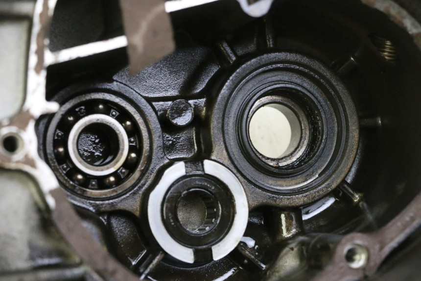 photo de LEFT ENGINE CRANKCASE YAMAHA X-MAX XMAX 125 (2010 - 2014)