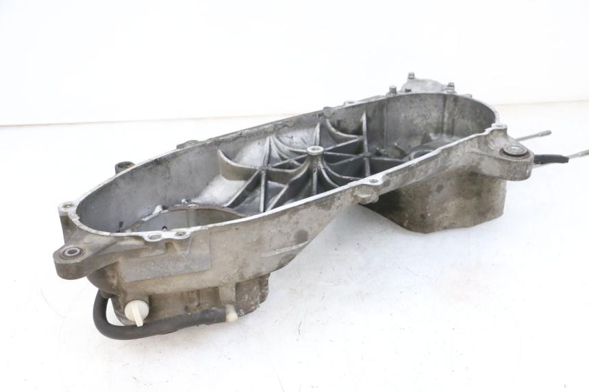 photo de LEFT ENGINE CRANKCASE YAMAHA X-MAX XMAX 125 (2010 - 2014) - Fixing points details