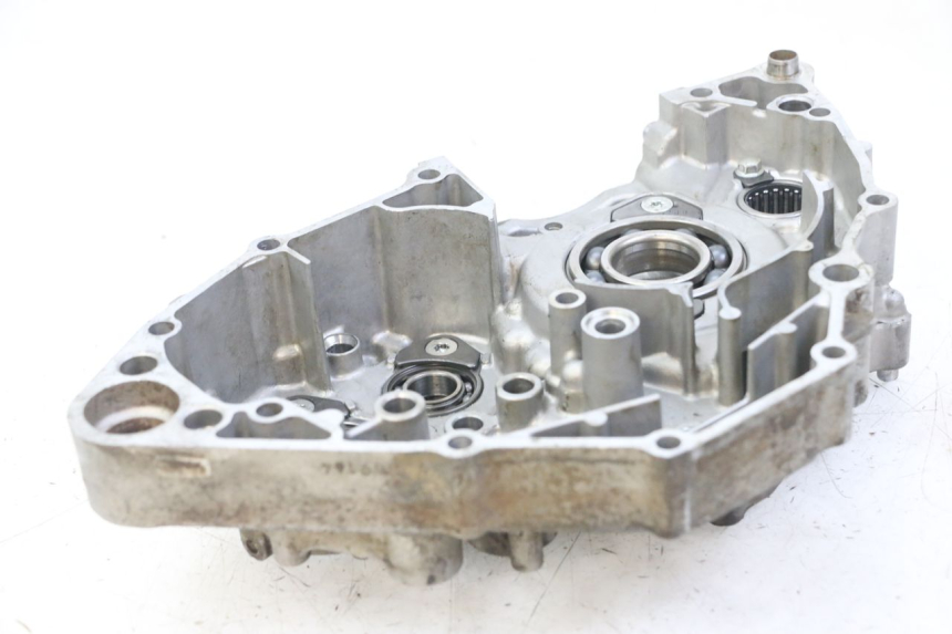 photo de LEFT ENGINE CRANKCASE YAMAHA YZ-F YZF 250 (2007 - 2013)