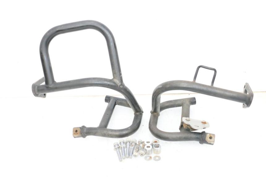 photo de ENGINE CYLINDER HEAD COVER YAMAHA FJR ABS 1300 (2006 - 2012) - Fixing points details