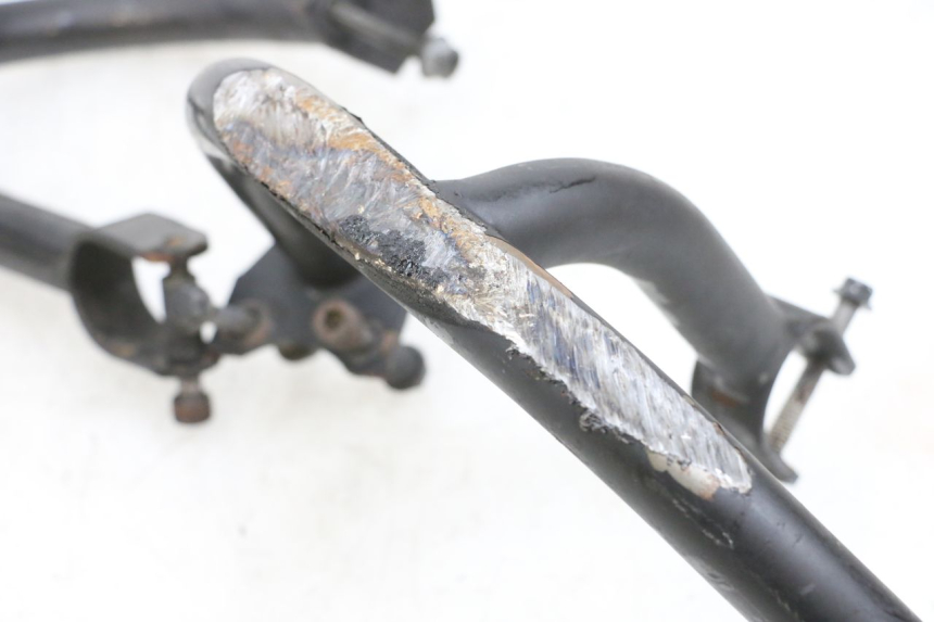 photo de CYLINDER CRASH PROTECTOR KAWASAKI ZR 7 750 (1999 - 2001) - Zoom on usage condition