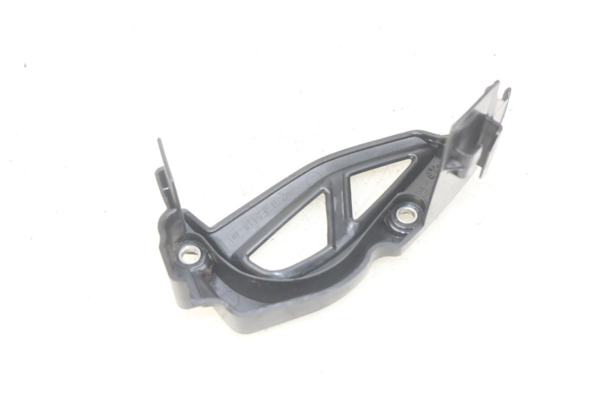 photo de SPROCKET COVER YAMAHA MT ABS 125 (2014 - 2018)