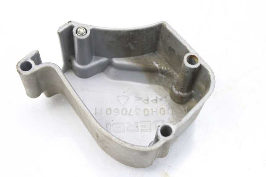 photo de OIL PUMP COVER GILERA SMT SUPERMOTARD 50 (2009 - 2017)