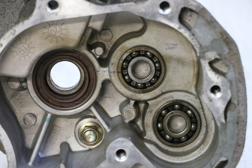 photo de REAR WHEEL SHAFT COVER SYM CROX 4T 50 (2016 - 2023)