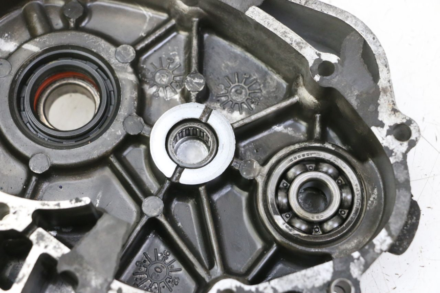 photo de REAR WHEEL SHAFT COVER KYMCO GRAND DINK 125 (2002 - 2007)