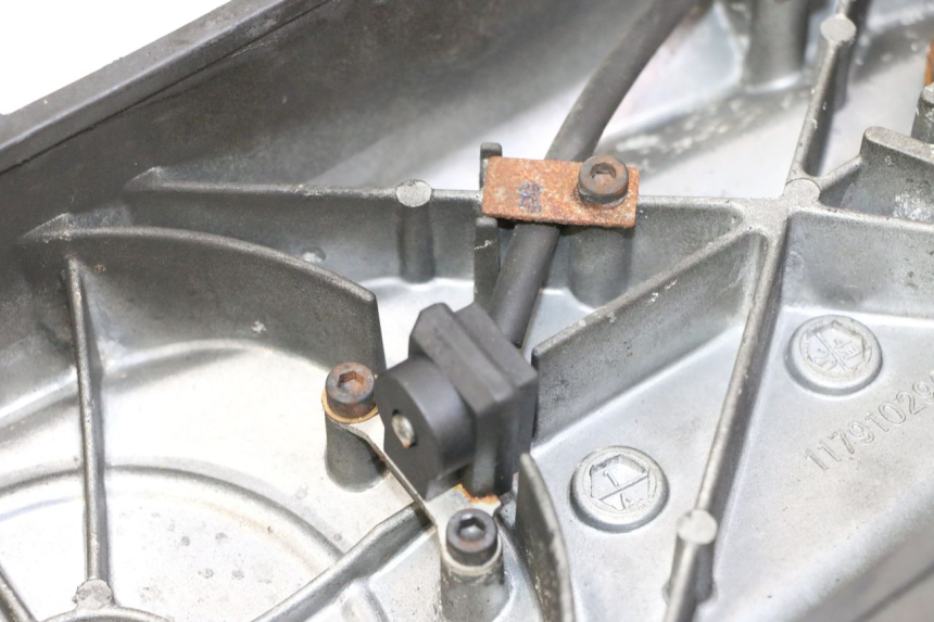 photo de DRIVE BELT COVER PEUGEOT STREETZONE I NAKED 2T 50 (2018 - 2020)