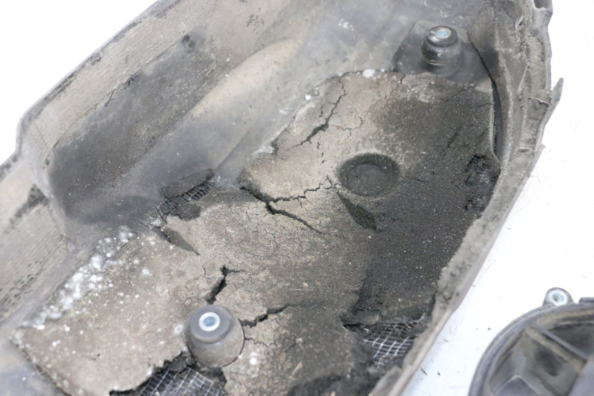 photo de VARIATOR COVER YAMAHA X-MAX XMAX 125 (2010 - 2013) - Technical close-up