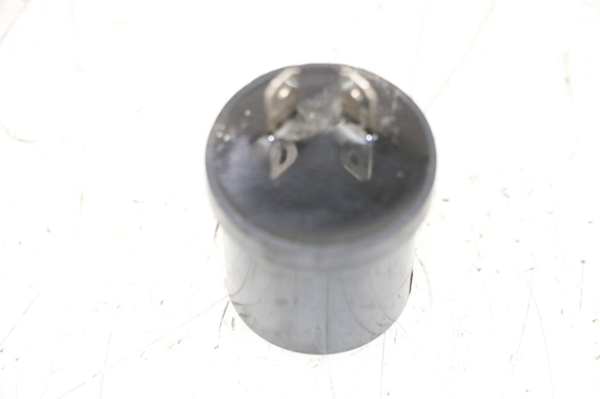 photo de TURN SIGNAL RELAY MBK BOOSTER SPIRIT NAKED 50 (2004 - 2017) - Zoom on usage condition