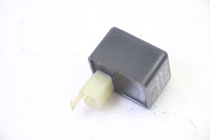 photo de FLASHER RELAY SUZUKI BURGMAN 125 (2007 - 2014)