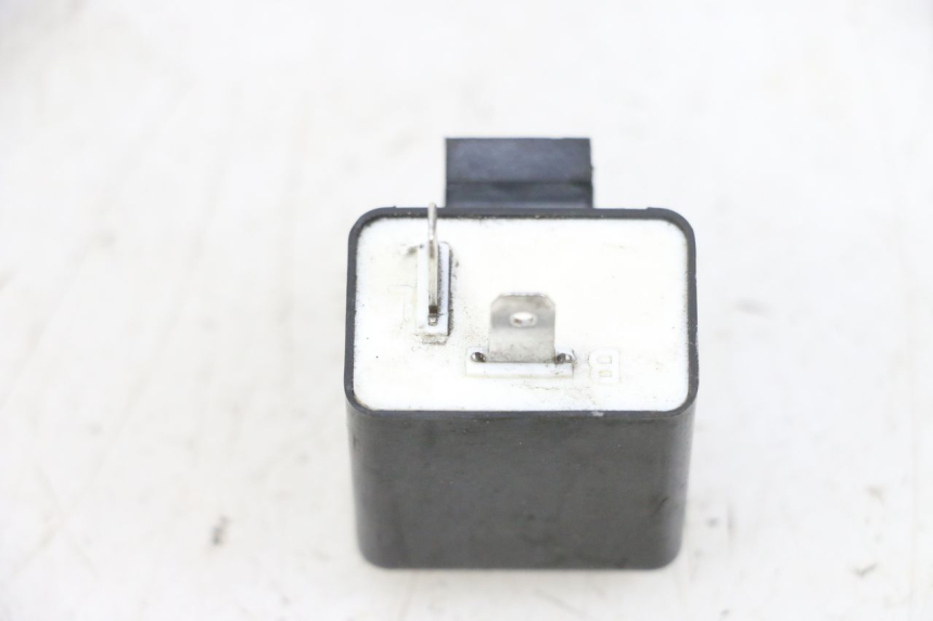 photo de TURN SIGNAL RELAY KSR CODE 125 (2018 - 2020) - Technical close-up
