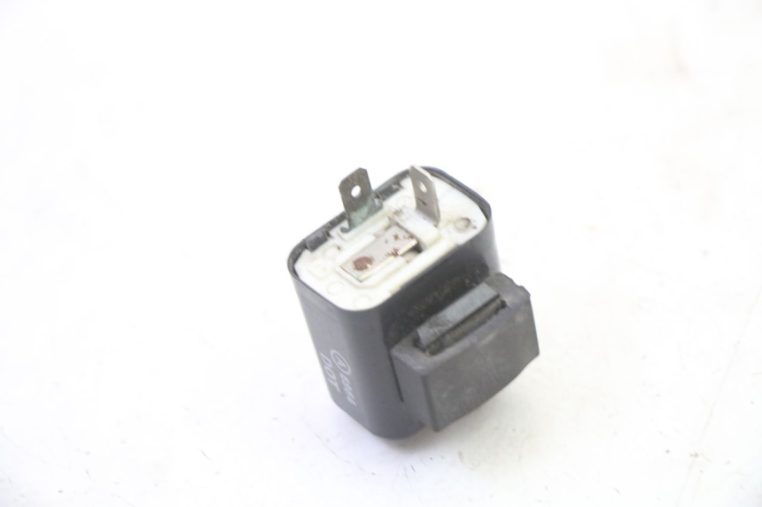 photo de TURN SIGNAL RELAY APRILIA ETX 125 (1998 - 2002)
