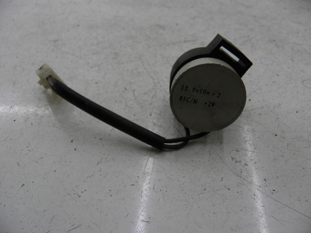 photo de TURN SIGNAL RELAY EUROCKA RETRO 50 (2007 - 2014) - Zoom on usage condition